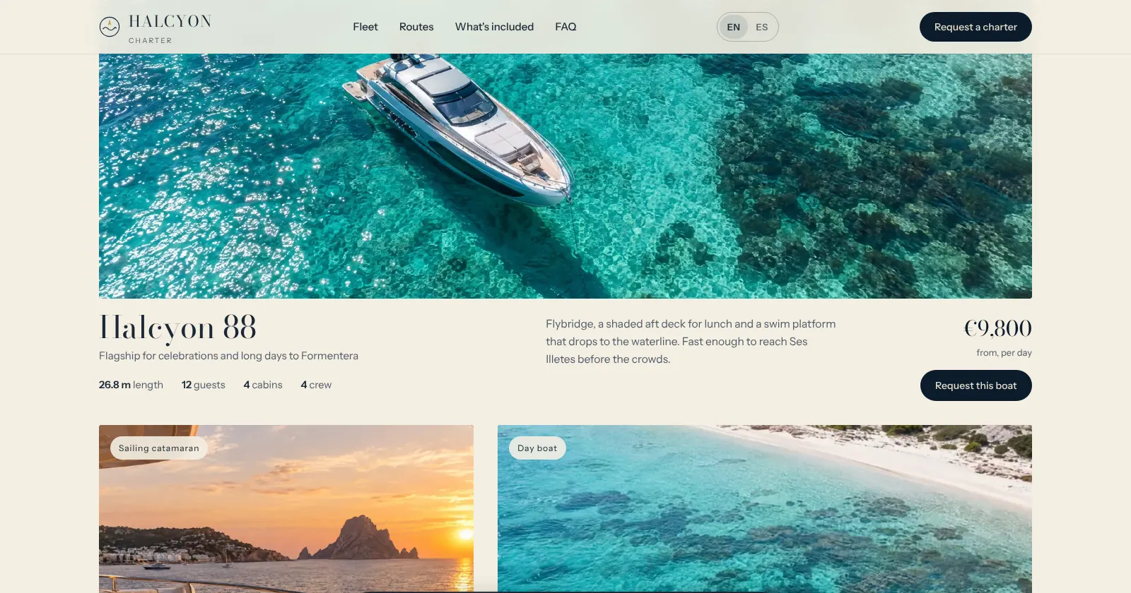 Flota de barcos con precios y botón de reserva en una web de ejemplo de chárter